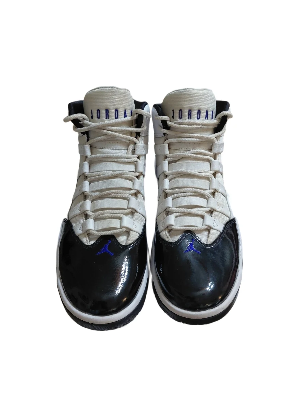 Nike Jordan Max Aura Concord Men’s Size 9.5 Black & White High-Top Sneakers